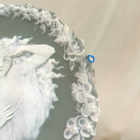 Jasperware Sage Green Cupid & Lady Decorative Wall Plate Schafer Vater - Picture 6 of 6